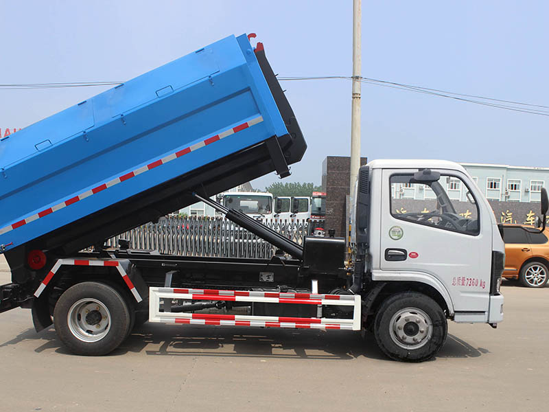 東風(fēng)D6多利卡SCS5040ZXXEQ6車廂可卸式垃圾車