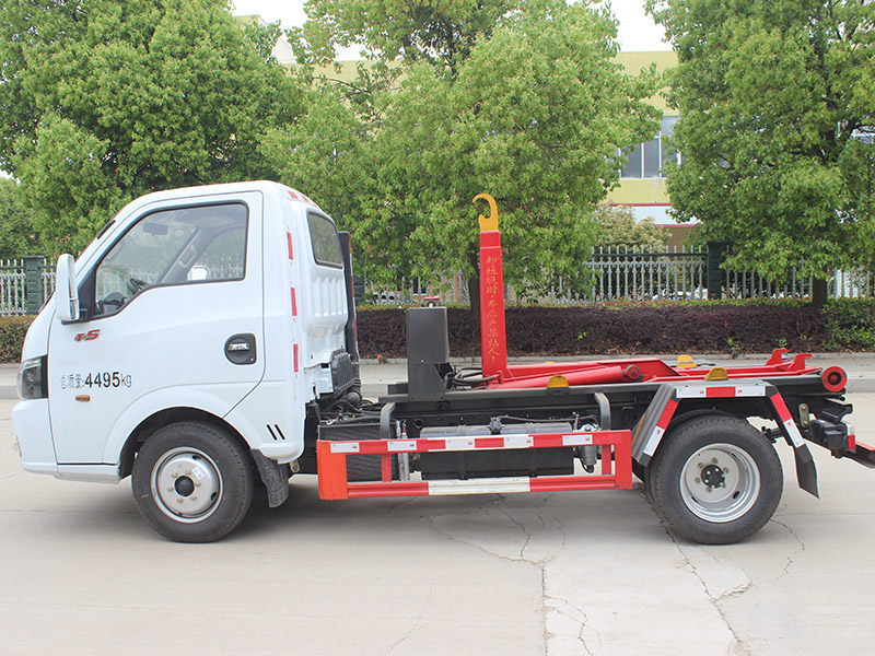 東風(fēng)柴油途逸SCS5041ZXXEQDC6車廂可卸式垃圾車