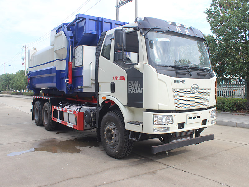解放后八輪SCS5252ZXXCA6車(chē)廂可卸式垃圾車(chē)