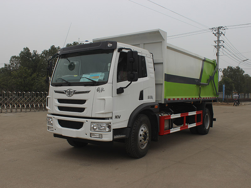解放龍V底盤壓縮式對(duì)接垃圾車