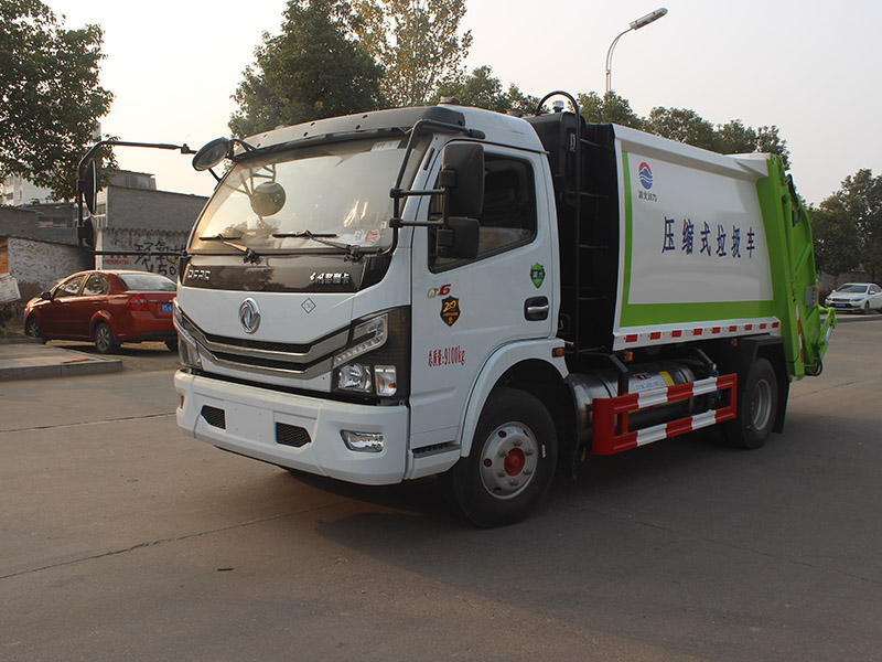 東風(fēng)多利卡天然氣6方壓縮垃圾車