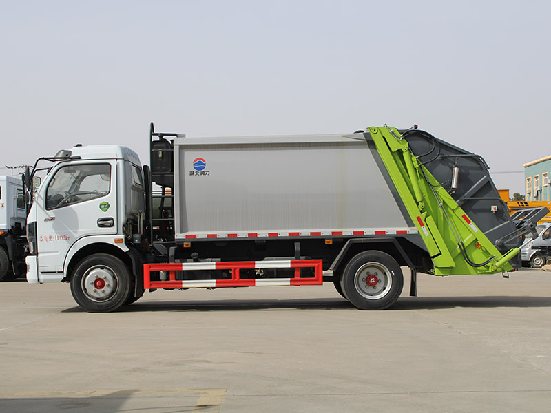 東風(fēng)多利卡8方壓縮垃圾車