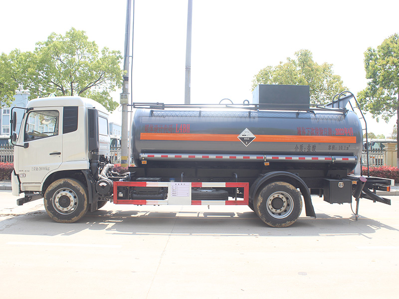 東風(fēng)天錦10.1立方SCS5181GFWDFH6腐蝕性物品罐式運(yùn)輸車(chē)