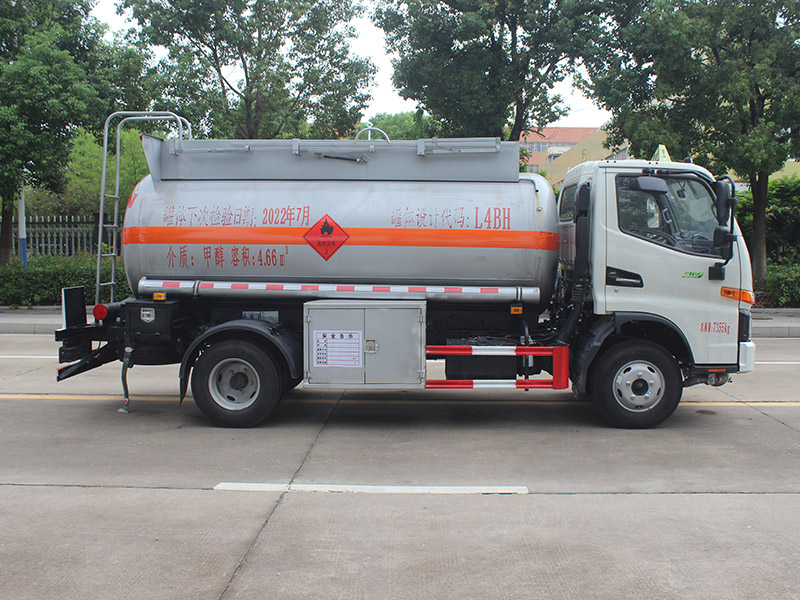 江淮駿鈴4.66立方SCS5071GRYHFC6易燃液體罐式運(yùn)輸車