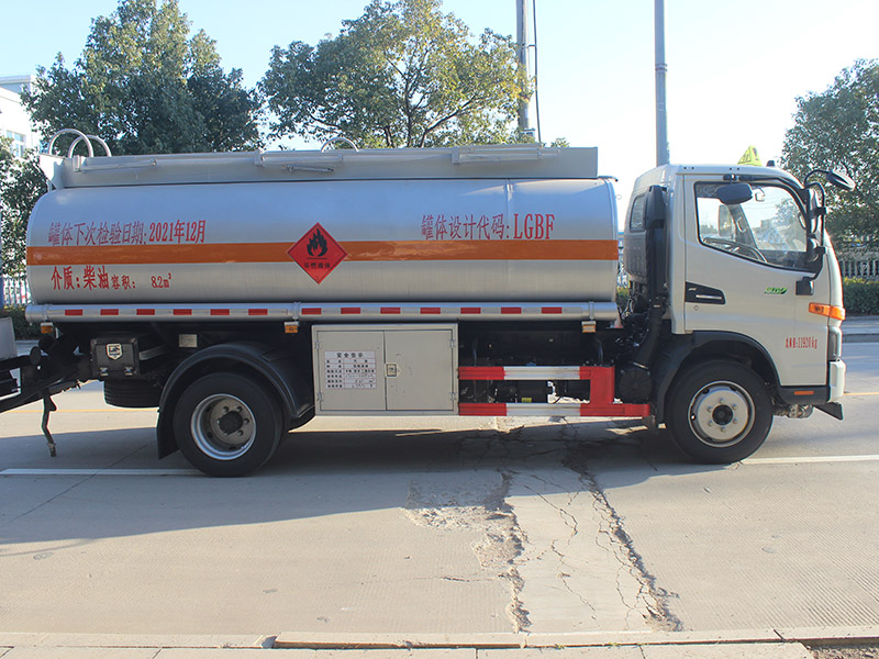 江淮駿鈴8.2立方SCS5122GYYHFC6運(yùn)油車