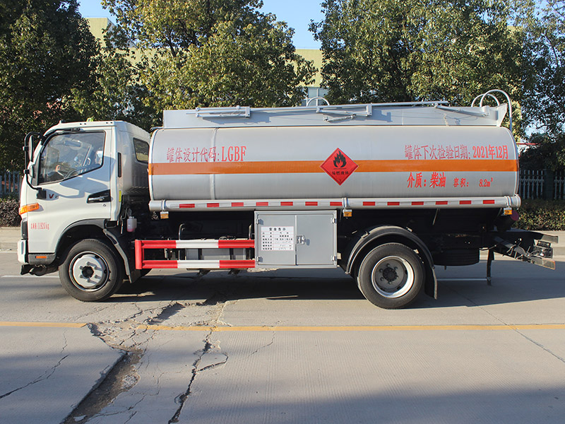 江淮駿鈴8.2立方SCS5122GYYHFC6運(yùn)油車