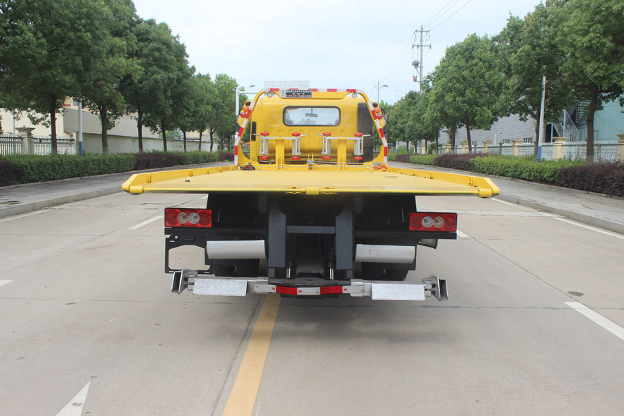潤知星牌SCS5083TQZBJ6型清障車